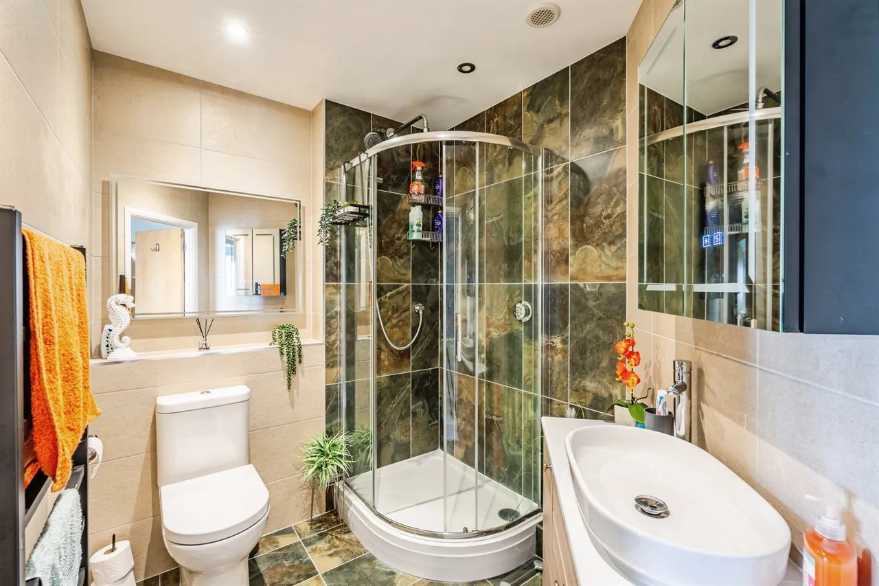 Dominica Court, Eastbourne, BN23, photo 16
