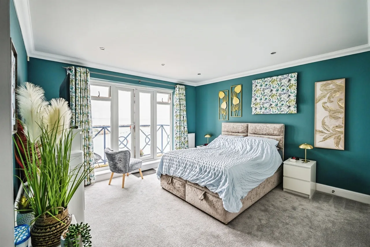 Dominica Court, Eastbourne, BN23, photo 14