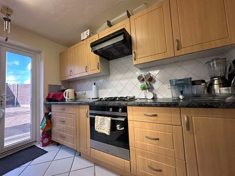 Ripley Road, Luton LU4 0AT, photo 3