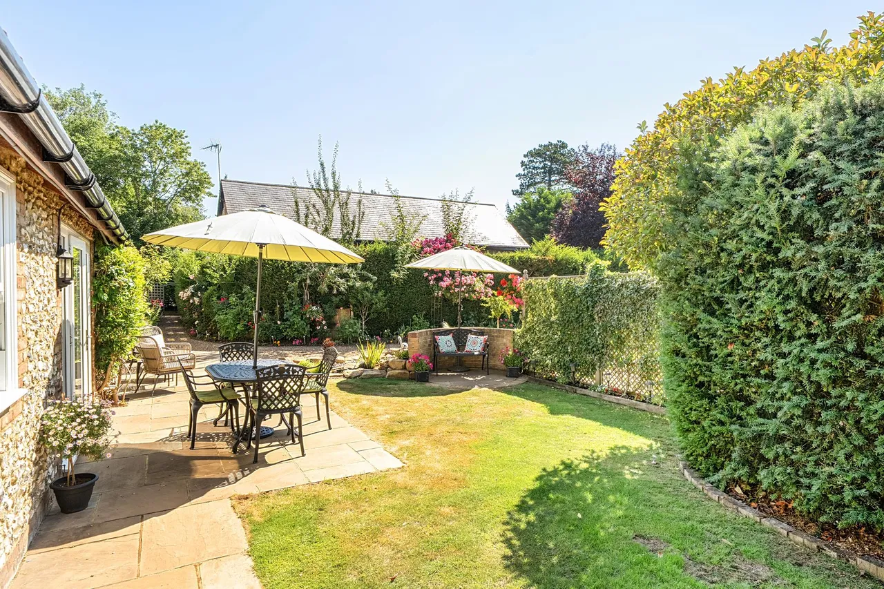 Waterhouse Lane, KIngswood, KT20, photo 27