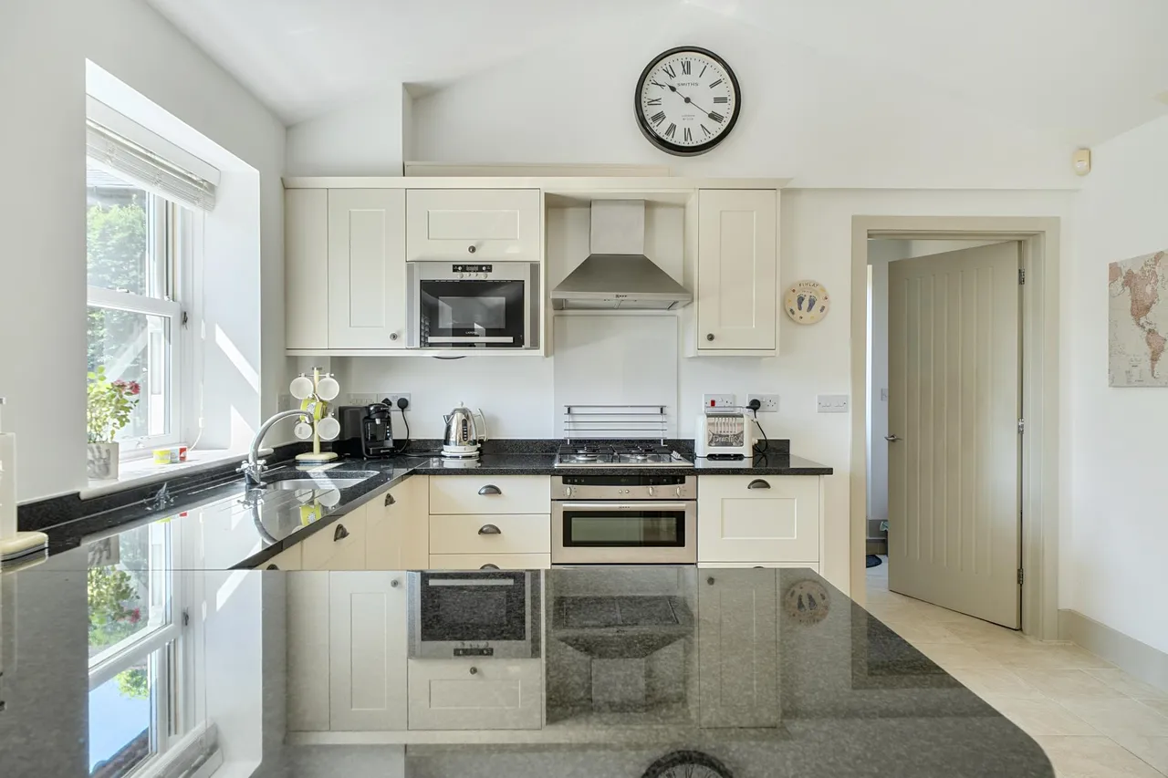 Waterhouse Lane, KIngswood, KT20, photo 4