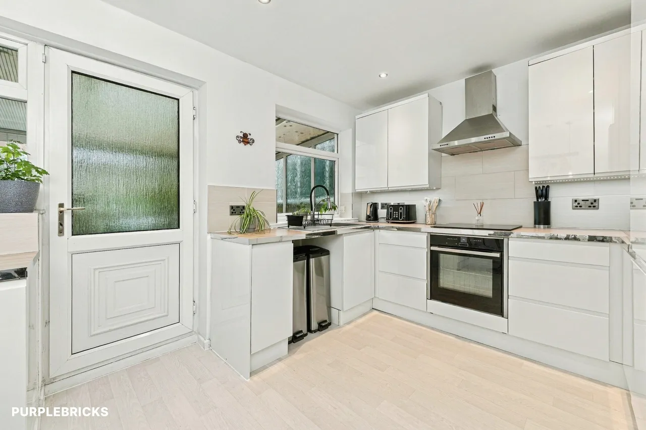 Chaster Street, Batley, WF17, photo 4