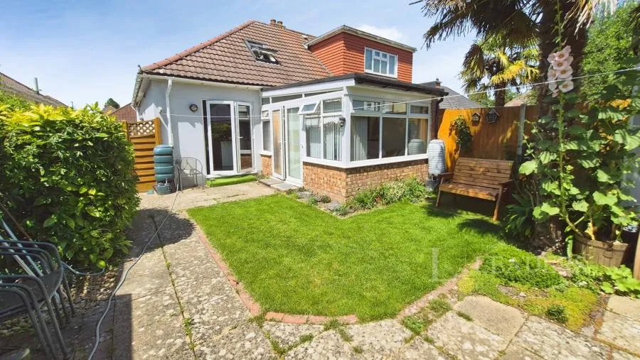 2 bed house for sale, Bayly Avenue, Portchester, PO16