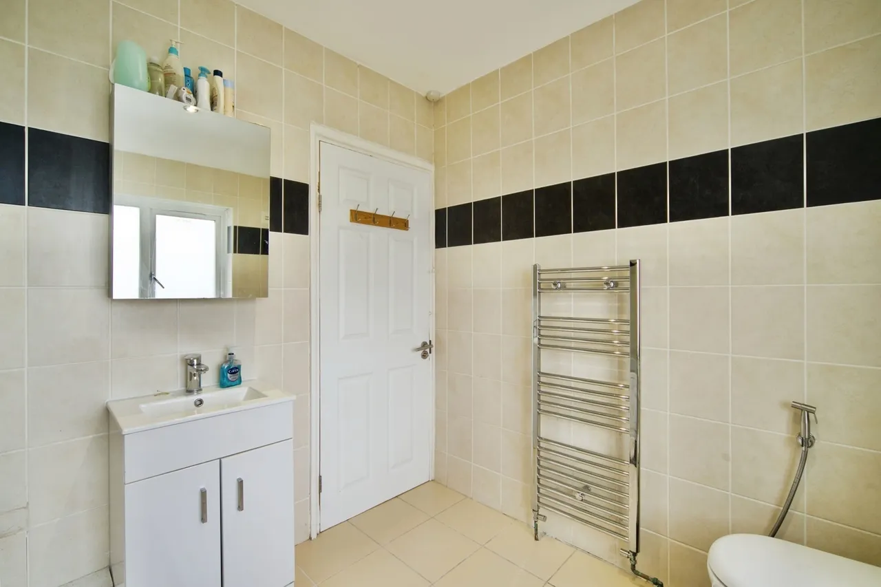 Markyate Road, Dagenham, RM8, photo 7