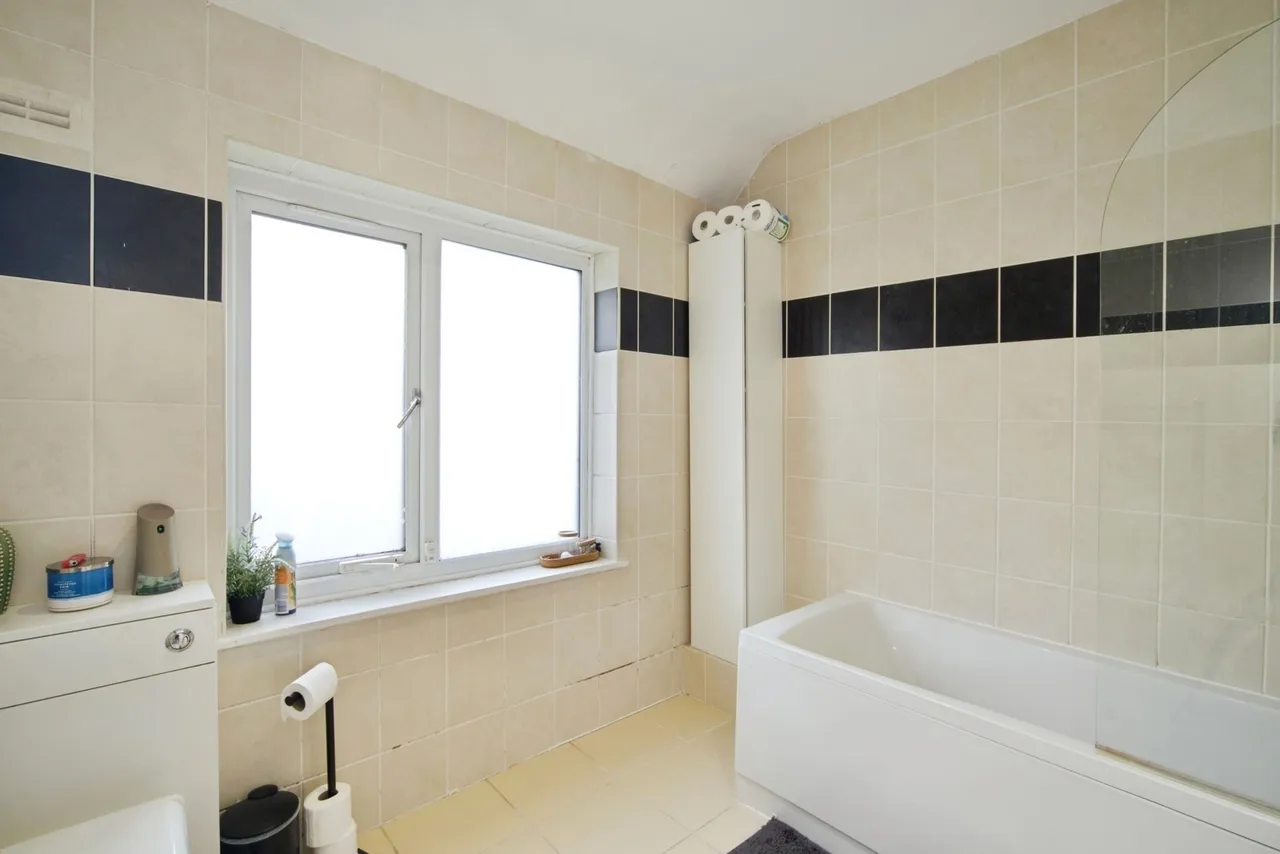 Markyate Road, Dagenham, RM8, photo 6