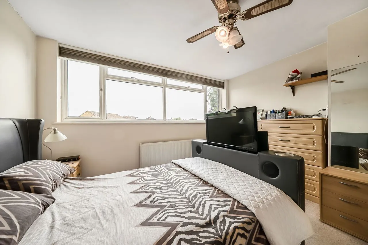 School Road, Ashford, TW15, photo 12