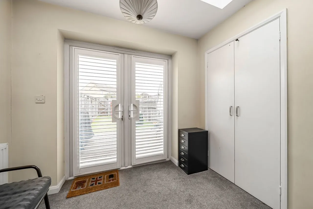 School Road, Ashford, TW15, photo 7
