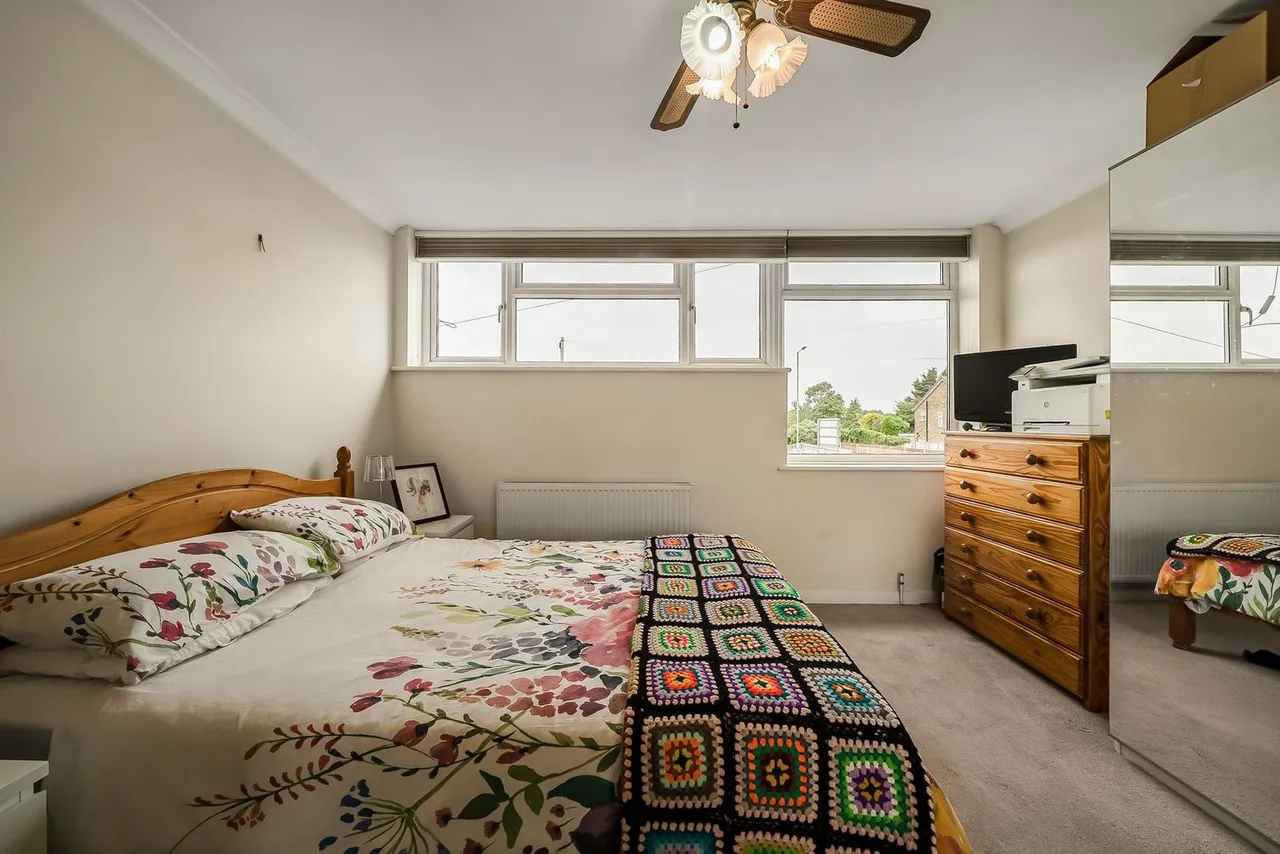 School Road, Ashford, TW15, photo 13
