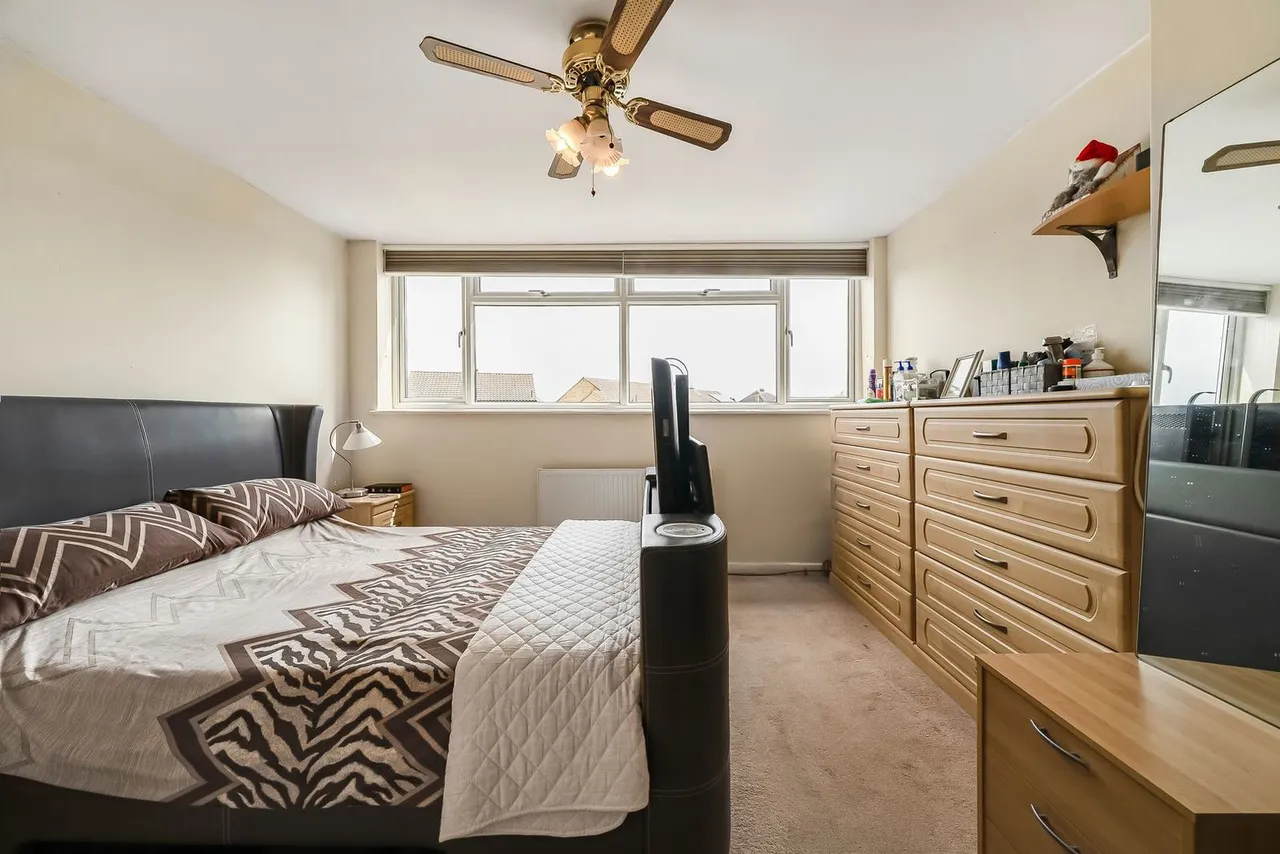School Road, Ashford, TW15, photo 10