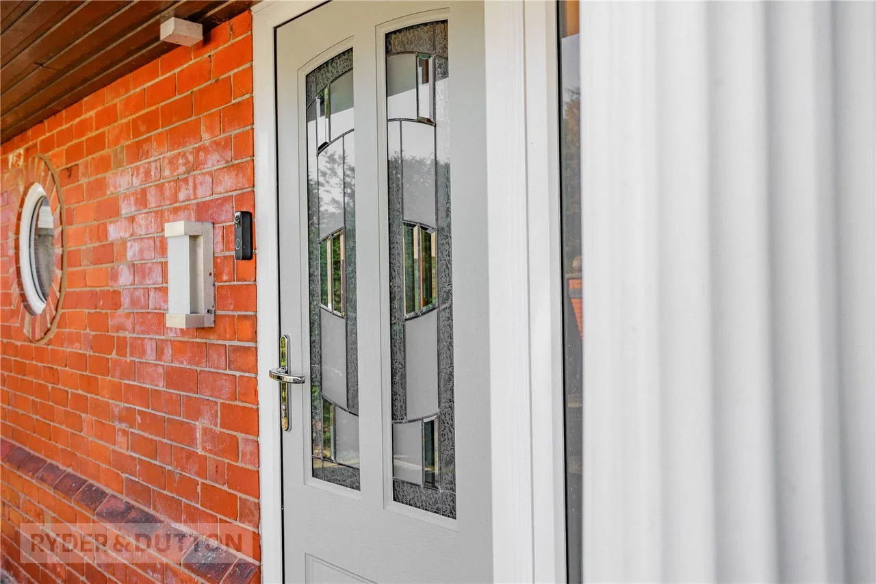 Arncliffe Rise, Badgers Edge, OL4, photo 21