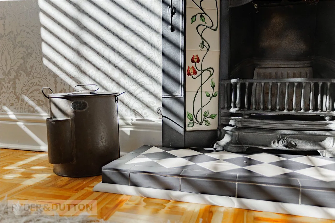 Arncliffe Rise, Badgers Edge, OL4, photo 8