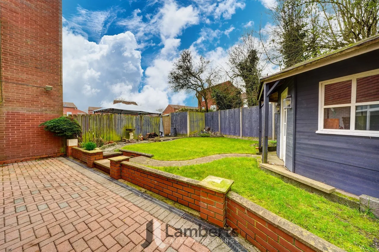 70 Sandhurst Close, Redditch, photo 12