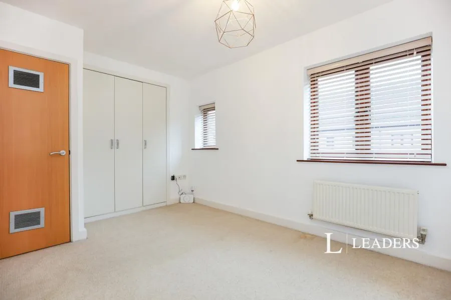 Near Side, Northampton, NN5, photo 10