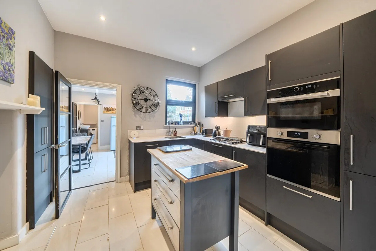Verdant Lane, Catford, London, SE6, photo 2