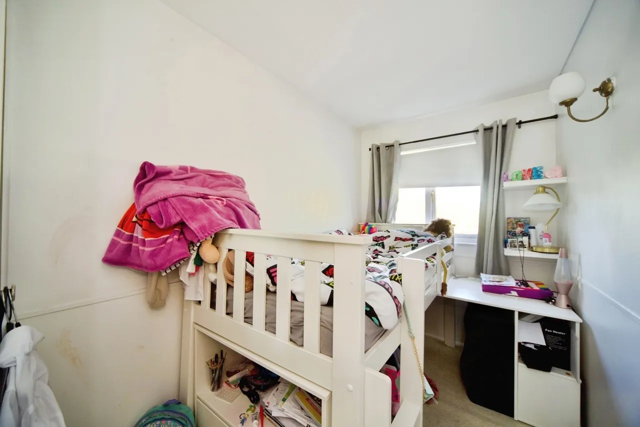 Maltby Drive, Enfield, EN1, photo 7