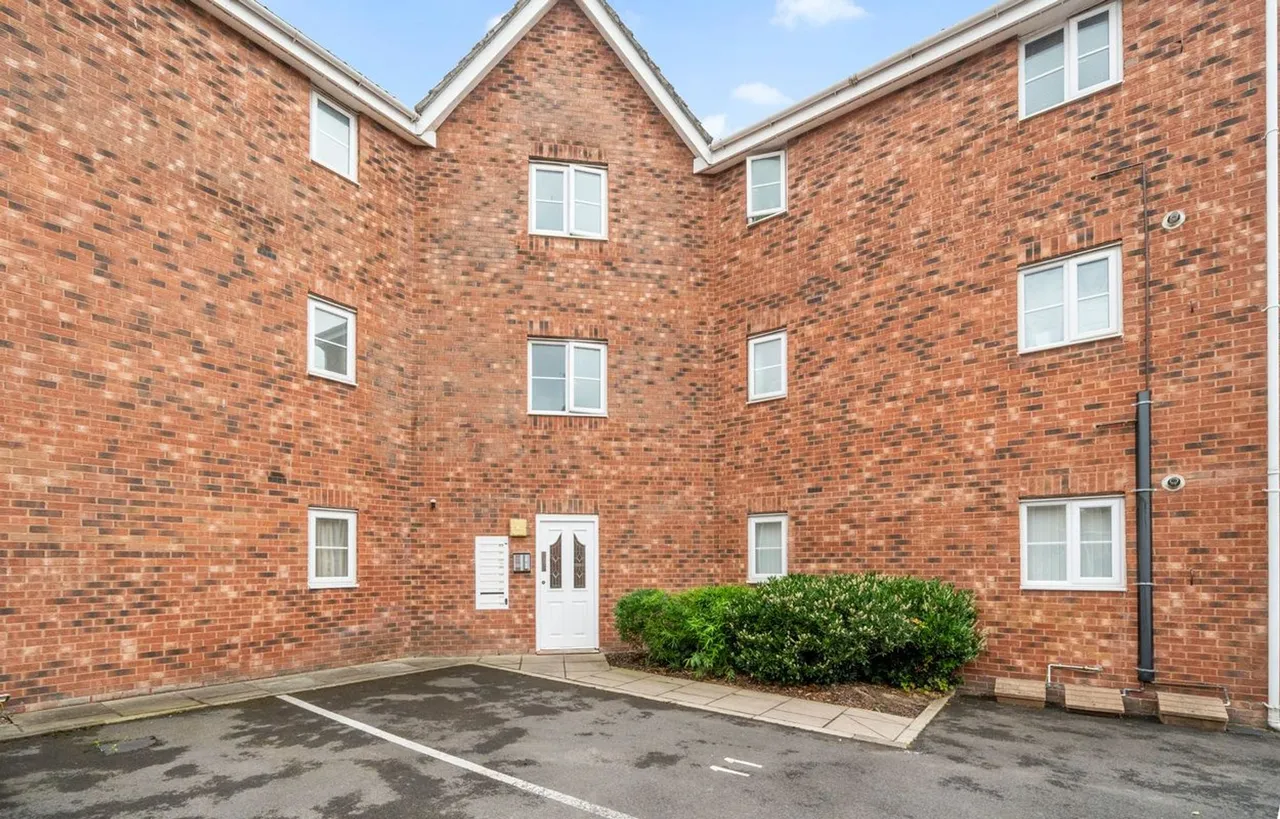 2 bed flat for sale — Barley Mere Close, Newton-Le-Willows, Newton-Le-Willows, WA12 8QW