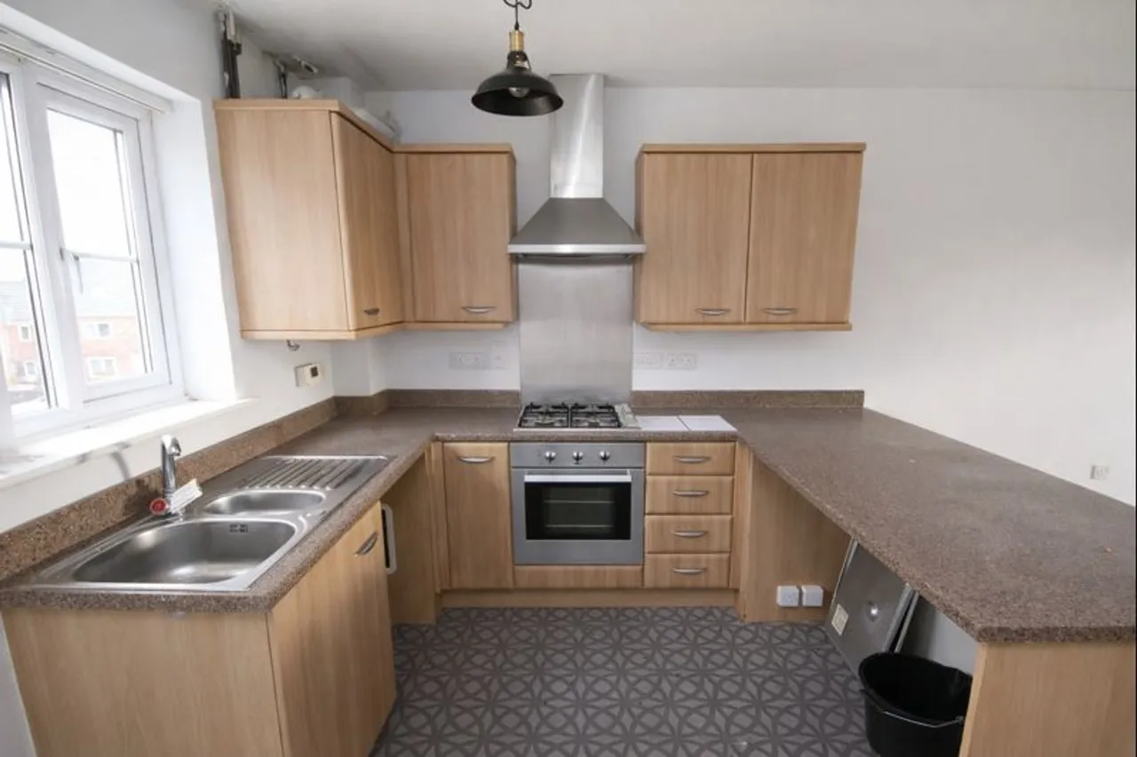 Barley Mere Close, Newton-Le-Willows, Newton-Le-Willows, WA12 8QW, photo 3