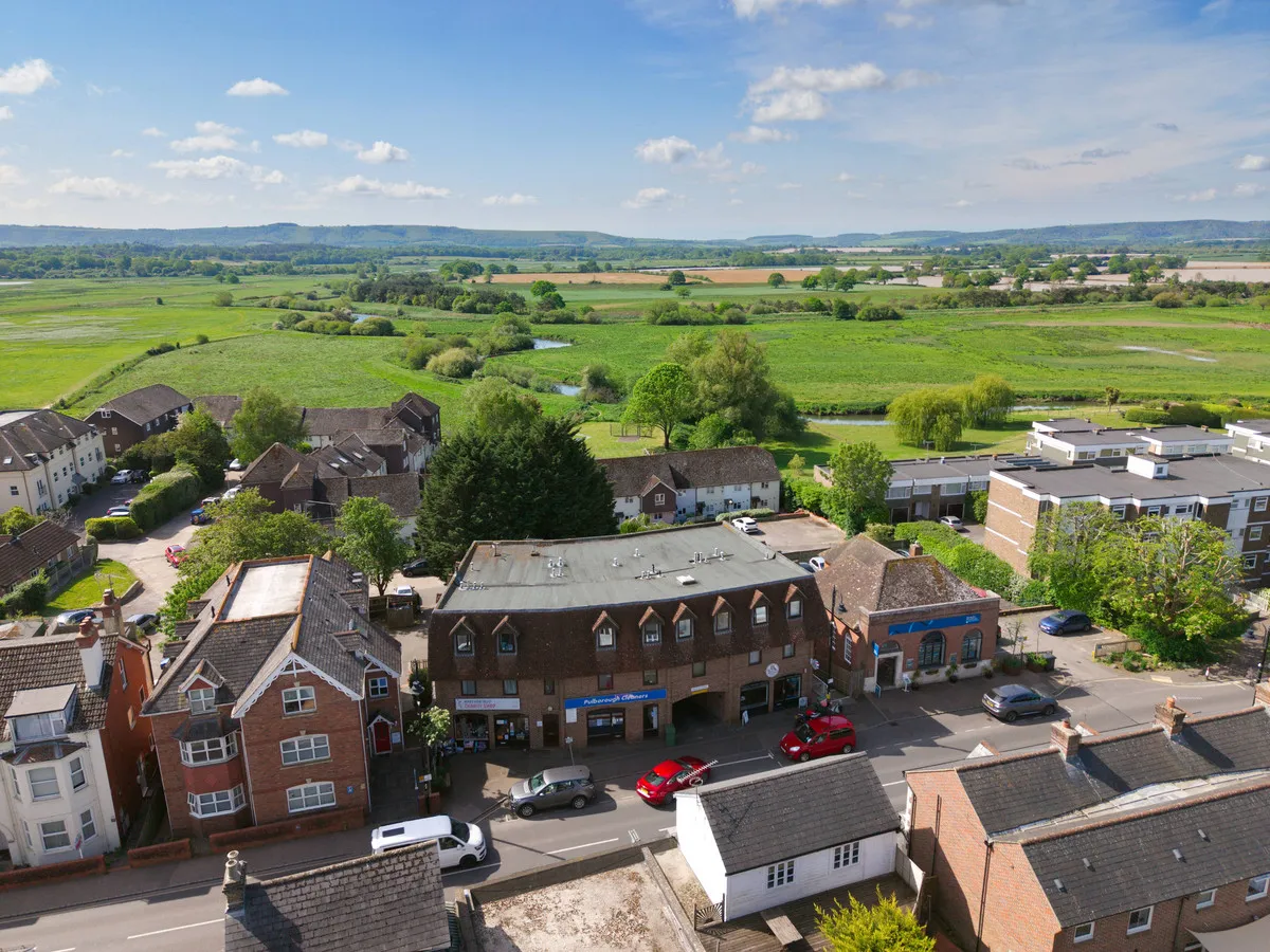 2 bed flat for sale — Pulborough, RH20 2AG