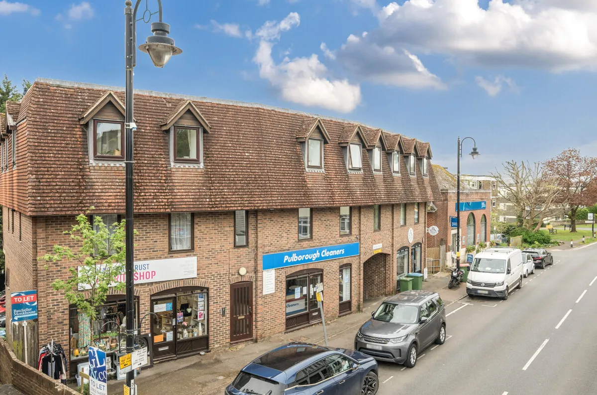 Pulborough, RH20 2AG, photo 8