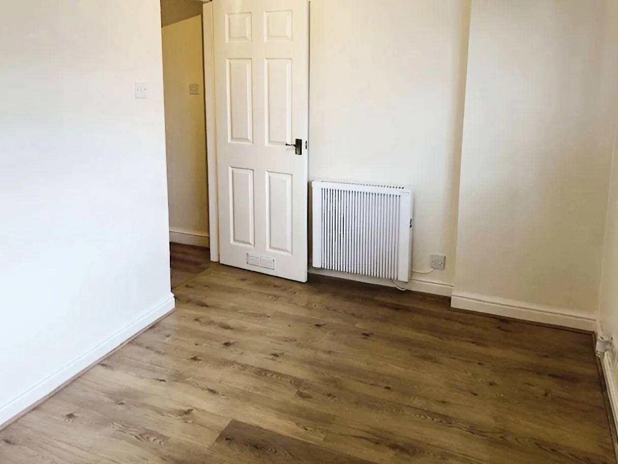 Eldon Place, Eccles, M30, photo 7