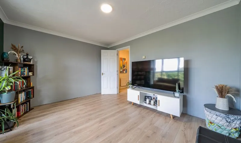 Farriers Road, Epsom, KT17, photo 5