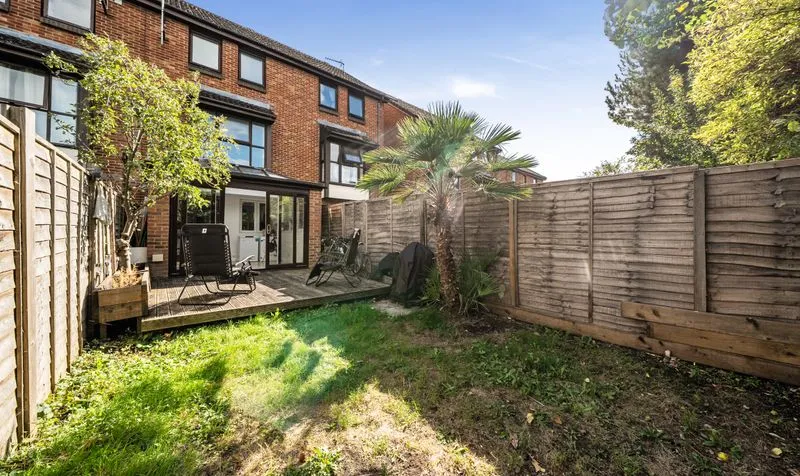 Farriers Road, Epsom, KT17, photo 14
