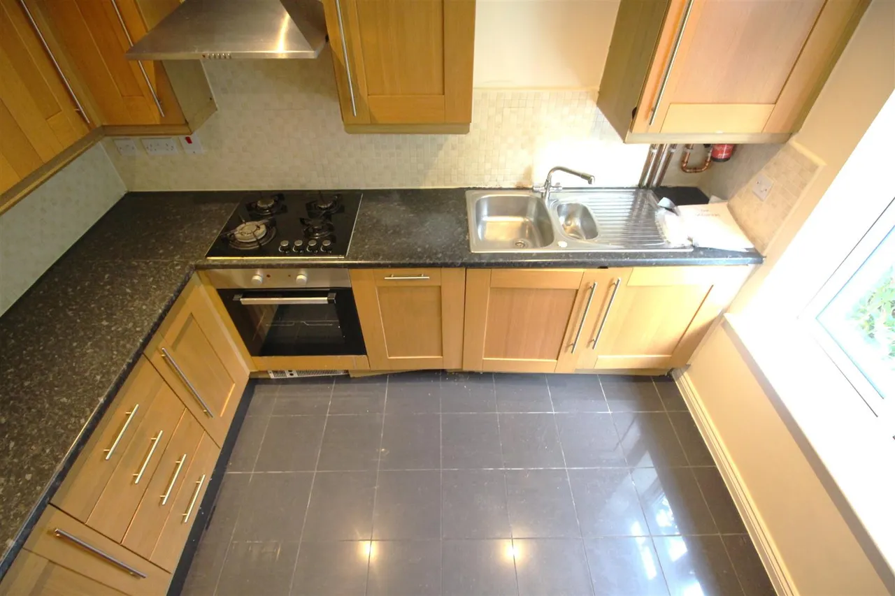 Queens Road, Manchester, Lancashire, M8 8UQ, photo 4