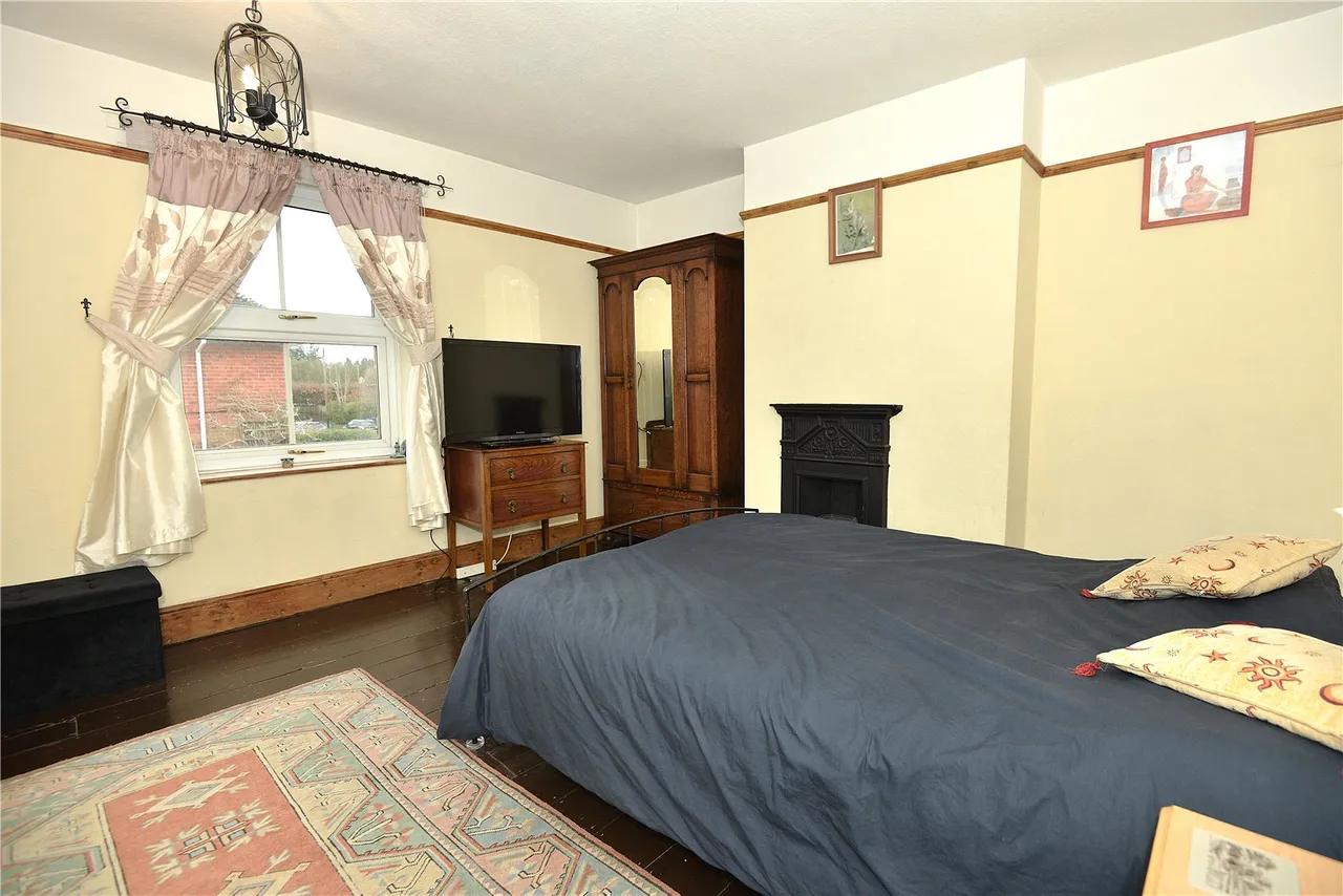 Alexandra Road, Fordingbridge, Hampshire, SP6 1EJ, photo 7