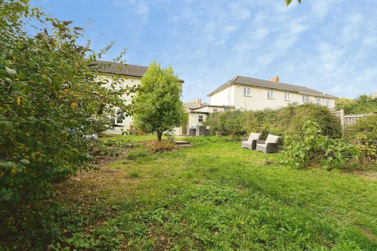 Fairmead, Cam, GL11, photo 12