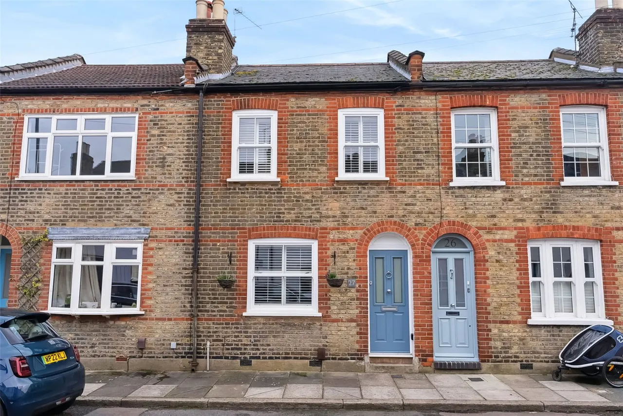 2 bed house for sale — Warwick Road, Twickenham, TW2 6SW