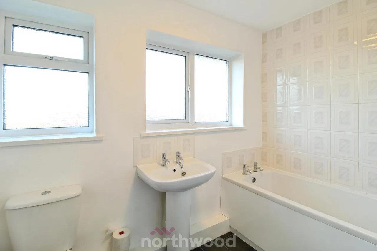Church Lane, Bessacarr, DN4, photo 8