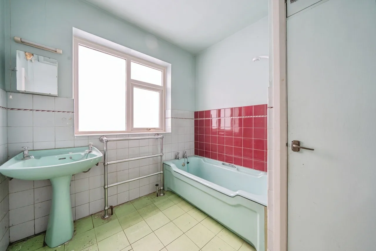 Claremont Road, Culcheth, Warrington, Cheshire, WA3, photo 5