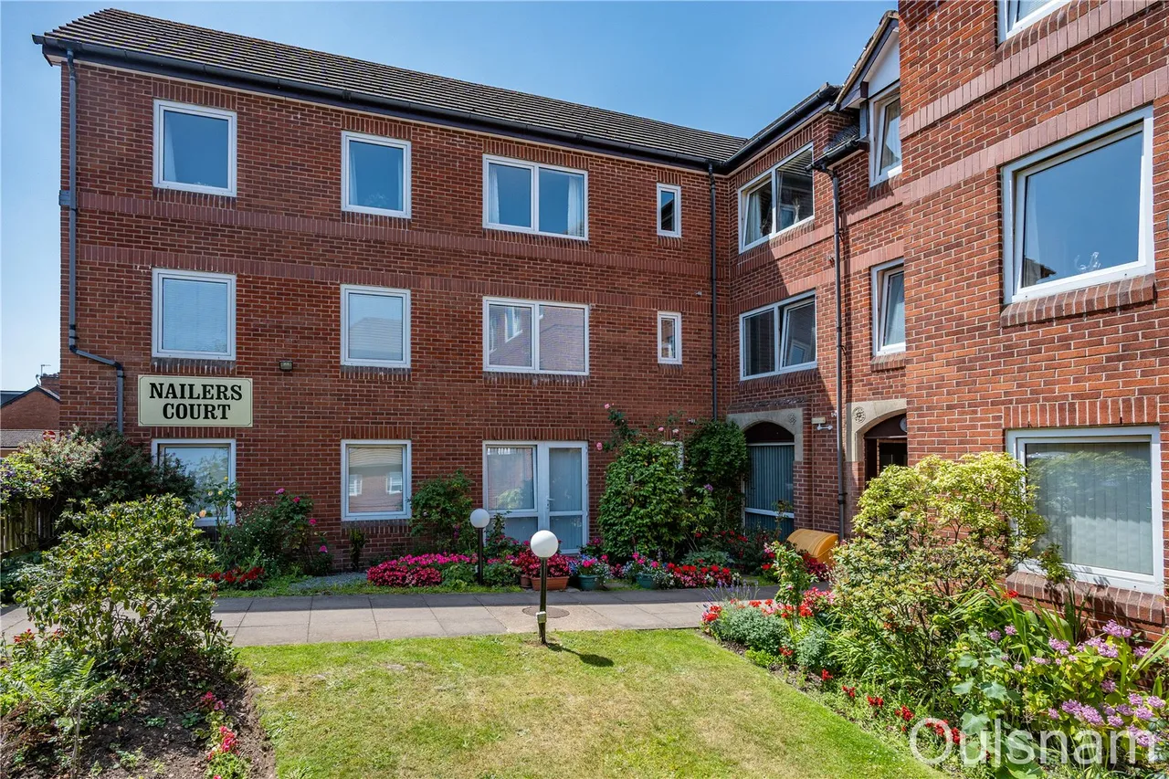 2 bed flat for sale — Ednall Lane, Bromsgrove, Worcestershire, B60 2DA