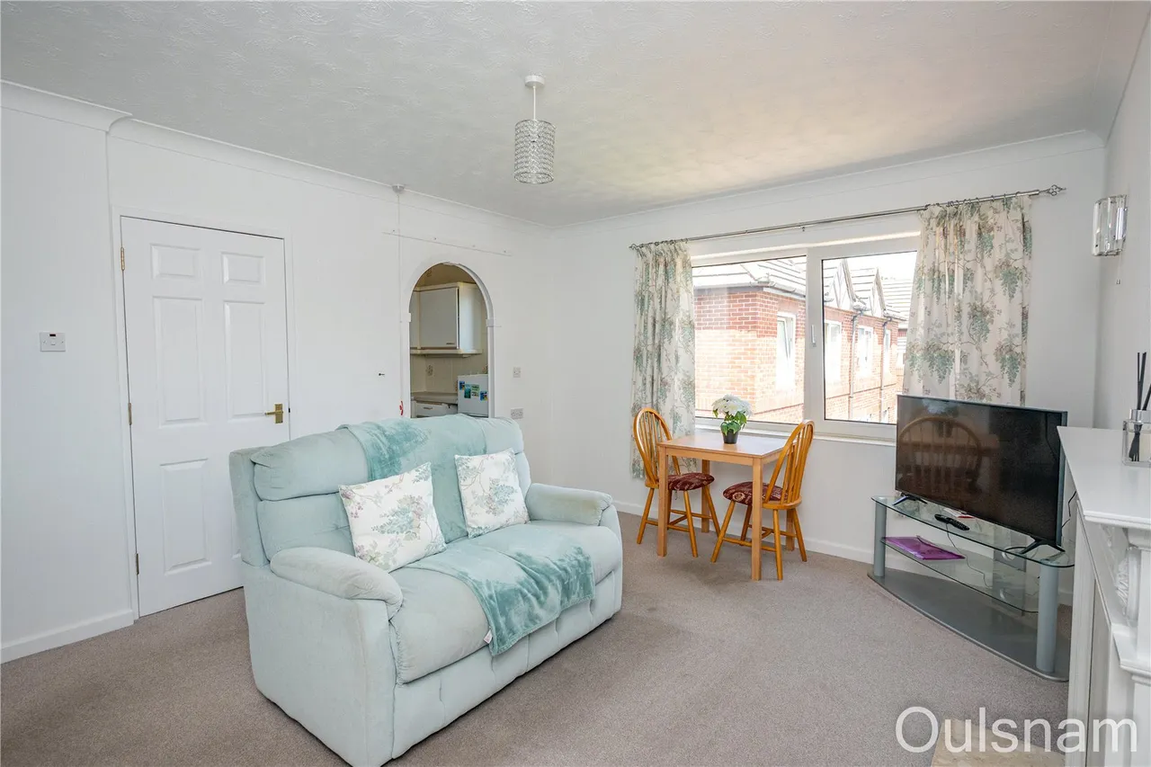 Ednall Lane, Bromsgrove, Worcestershire, B60 2DA, photo 2