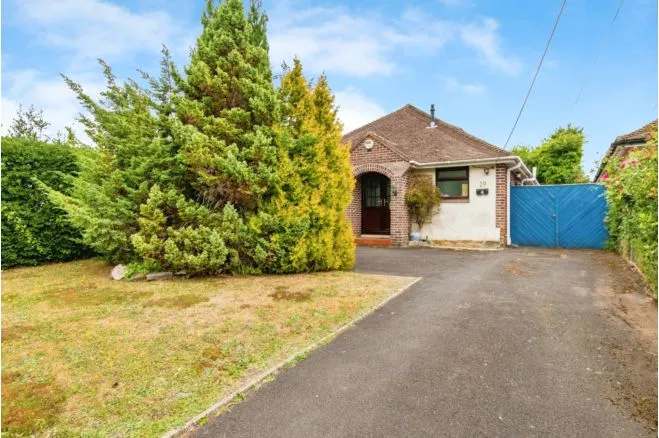 4 bed house for sale — Crescent Road, Southampton