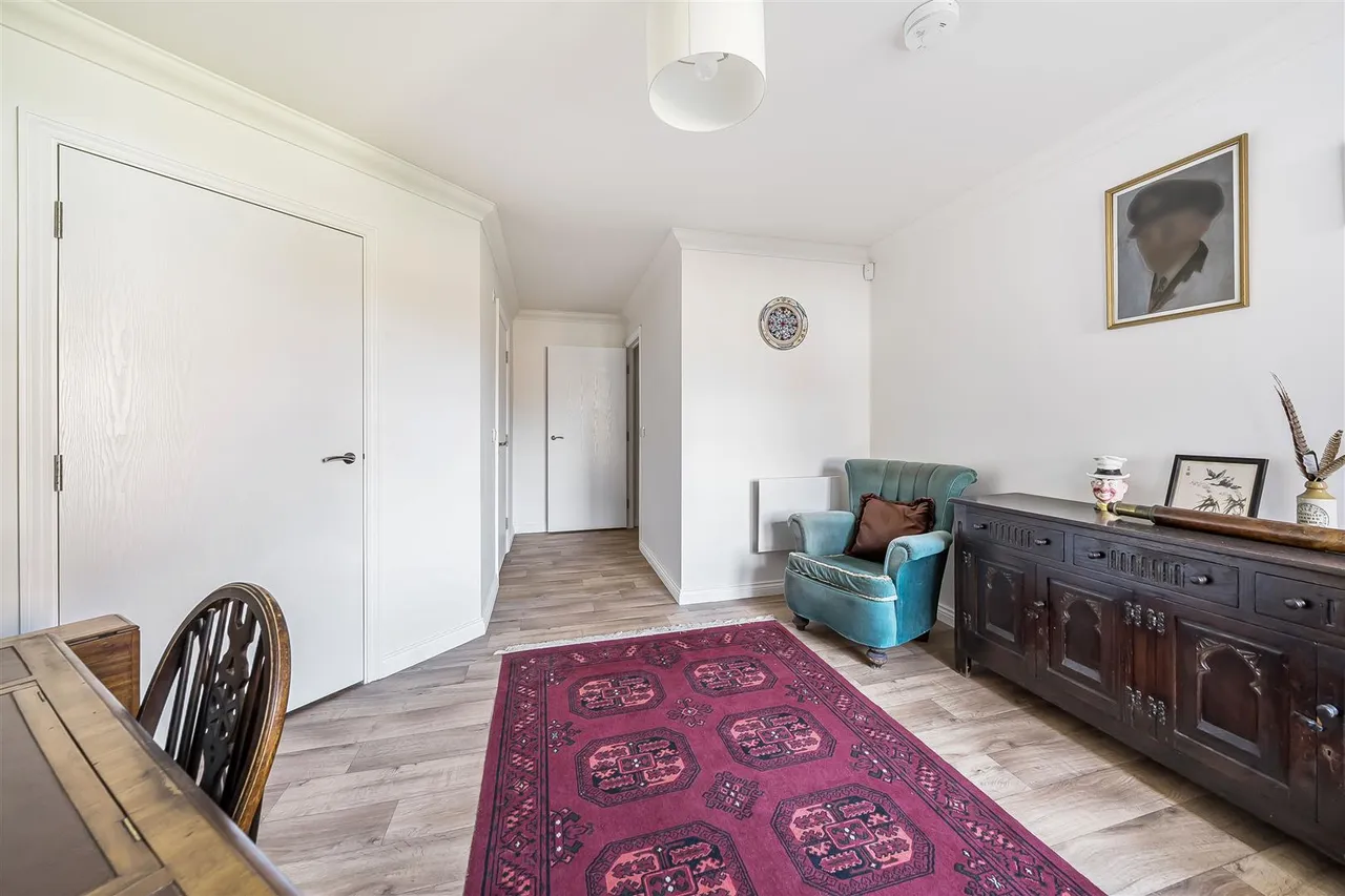 Commercial Road, Paddock Wood, TN12, photo 12