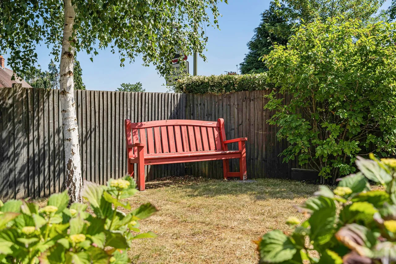 School Hill, Wrecclesham, GU10, photo 11