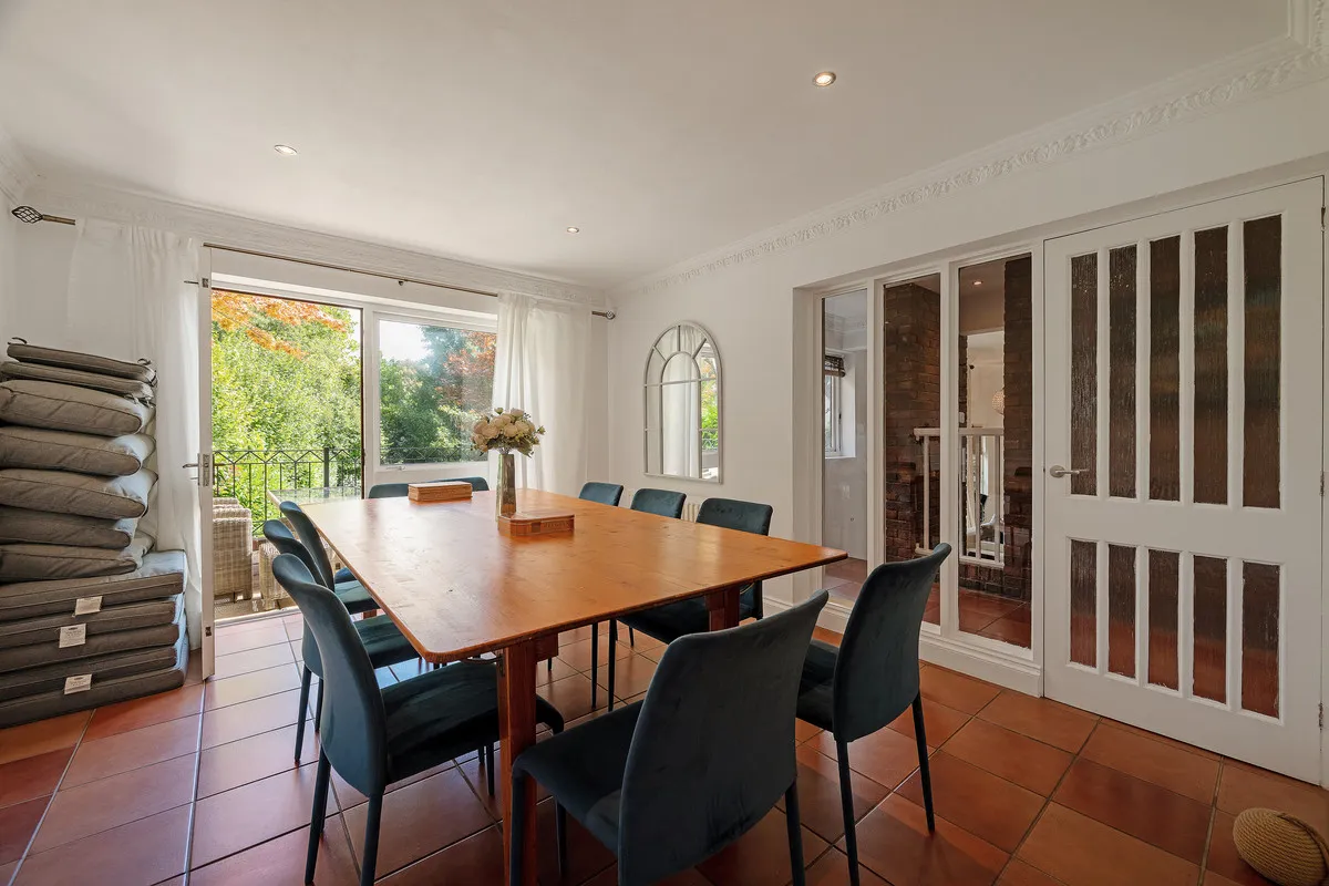 Beeches Drive, Farnham Common, SL2, photo 7
