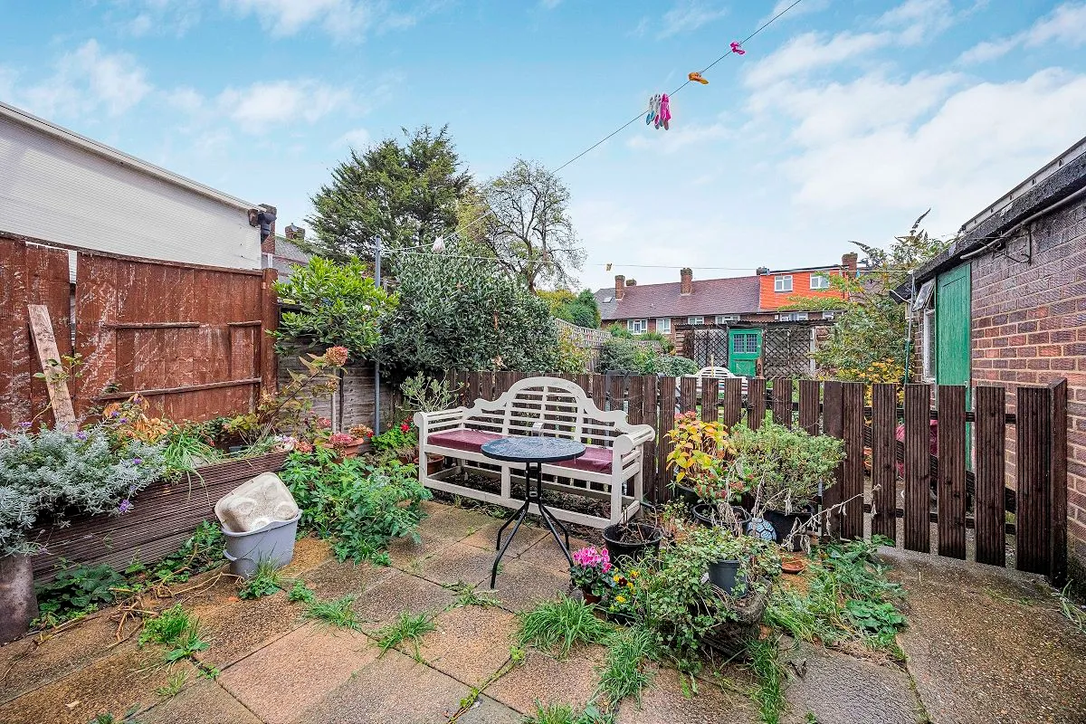 Bray Drive, London, E16 1LD, photo 6