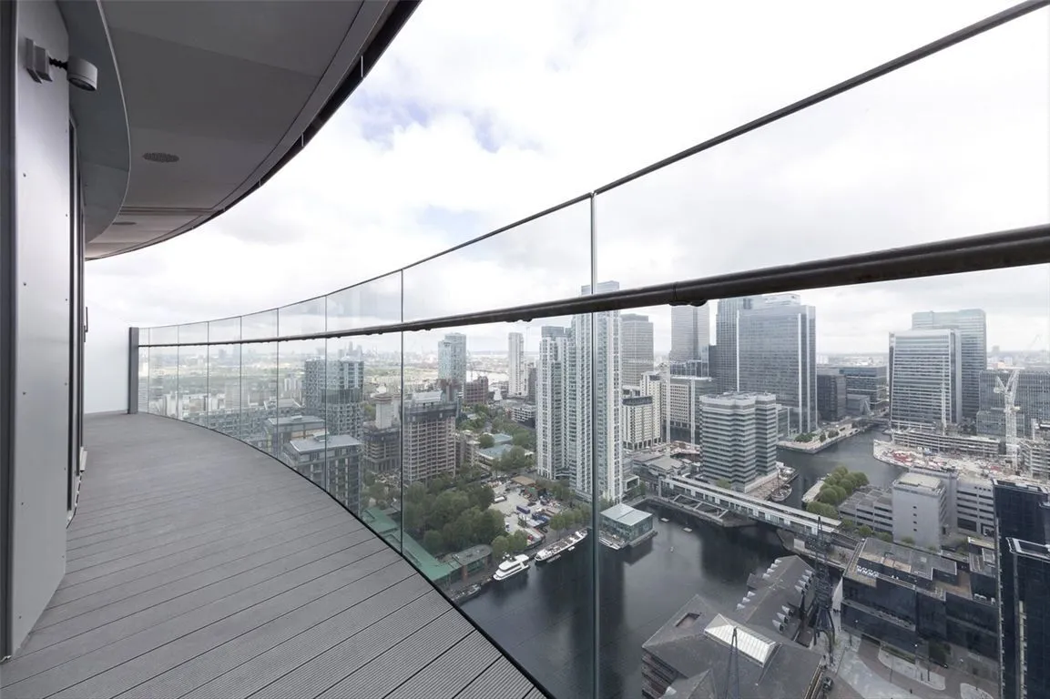 Arena Tower, Canary Wharf, London, photo 2