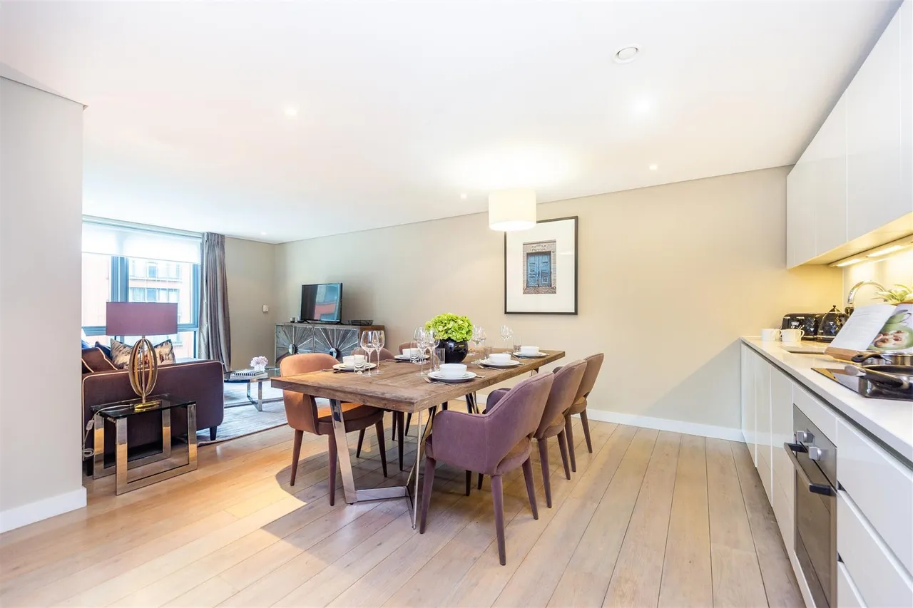 3 bed property to rent, Merchant Square, Paddington, W2
