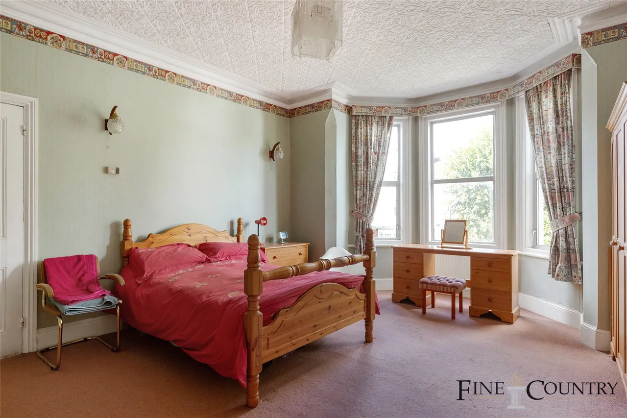 Blenheim Gardens, London, photo 12