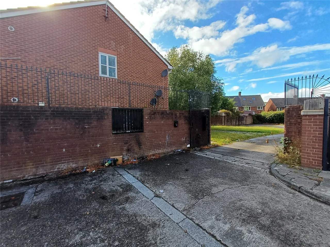 Hunts Cross Avenue, Liverpool, L25, photo 13