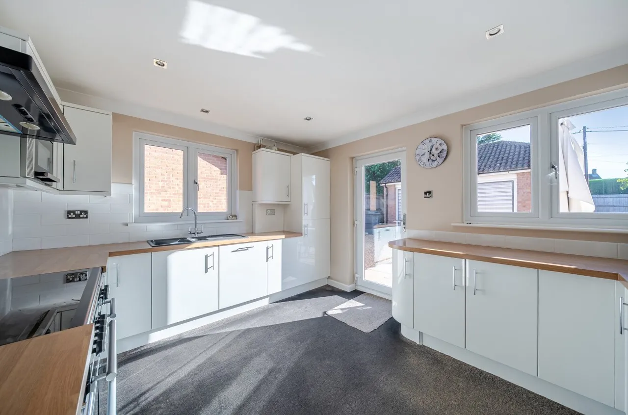 Salisbury Road, West Wellow, SO51, photo 2