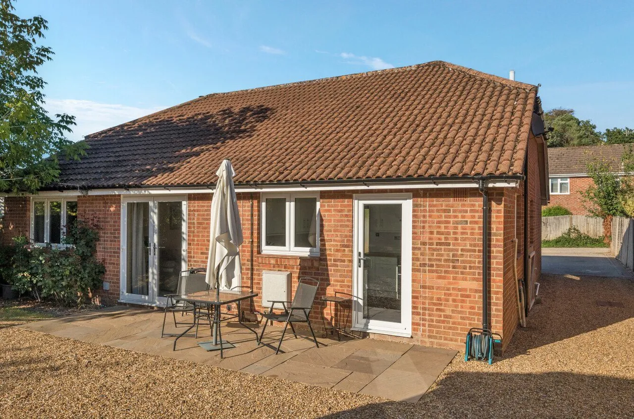 Salisbury Road, West Wellow, SO51, photo 12