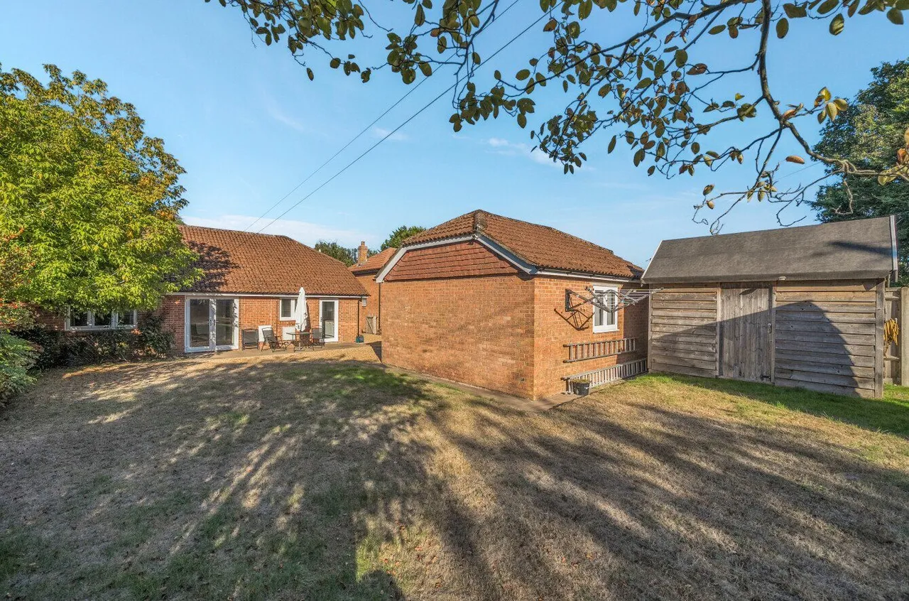 Salisbury Road, West Wellow, SO51, photo 13