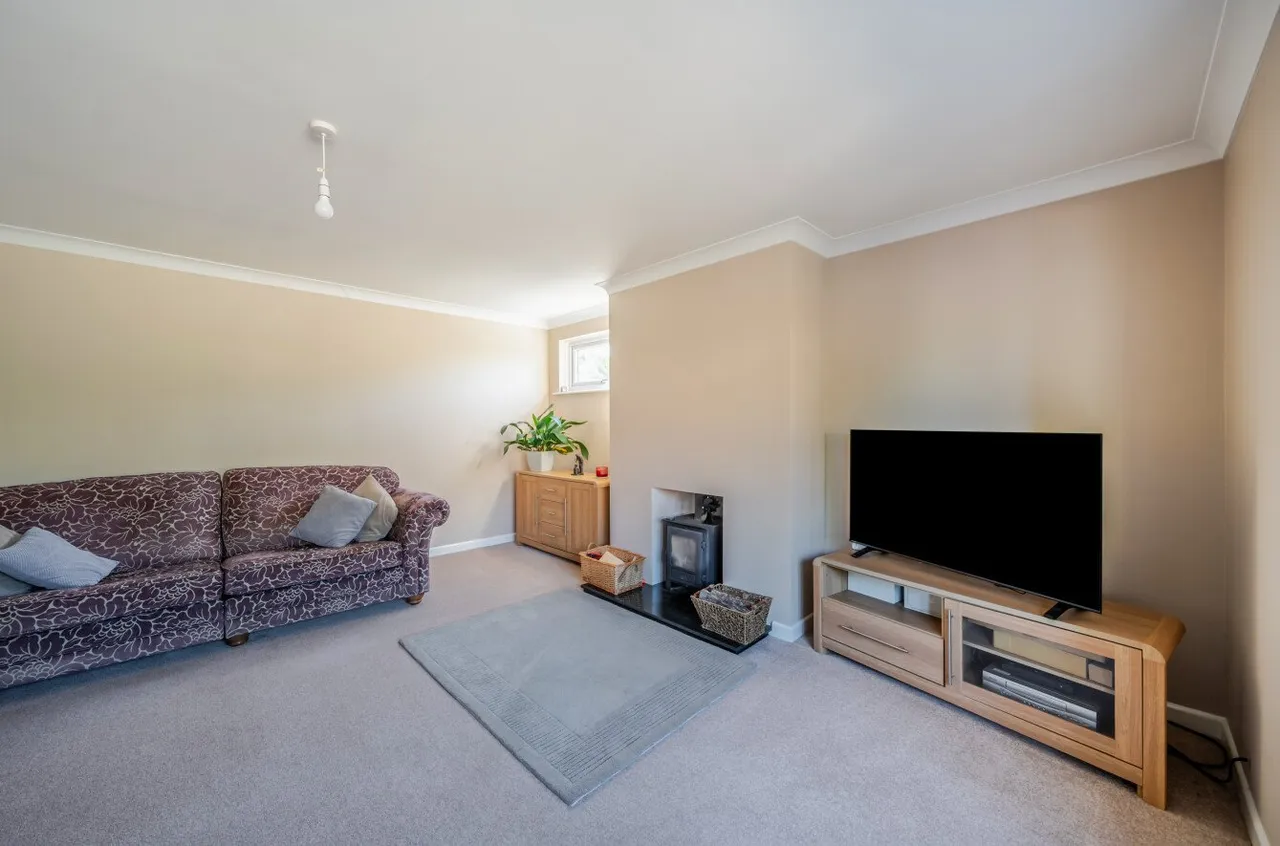 Salisbury Road, West Wellow, SO51, photo 6
