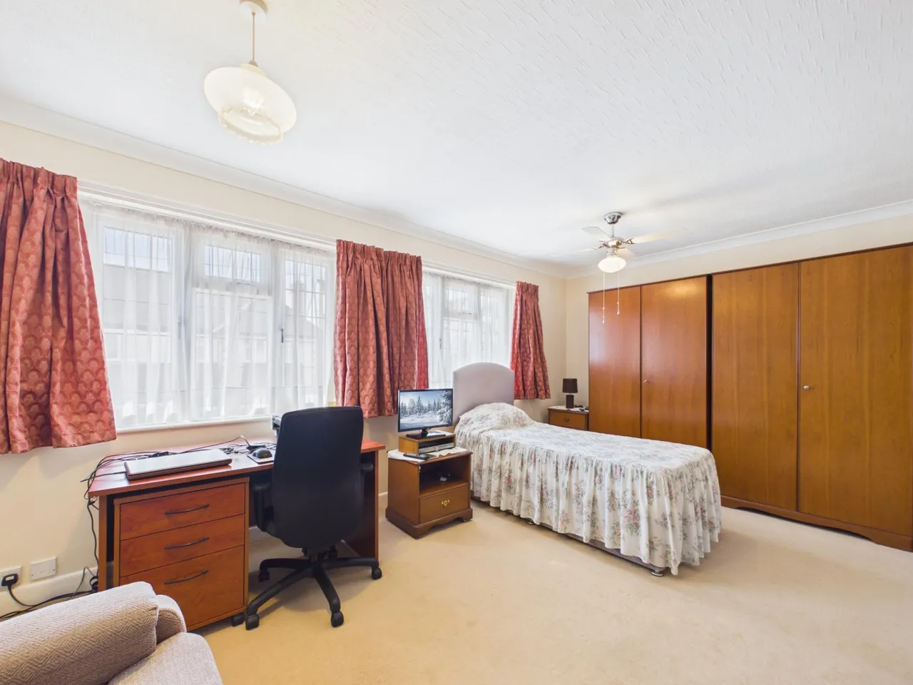 Lodge Avenue, Drayton, PO6, photo 8
