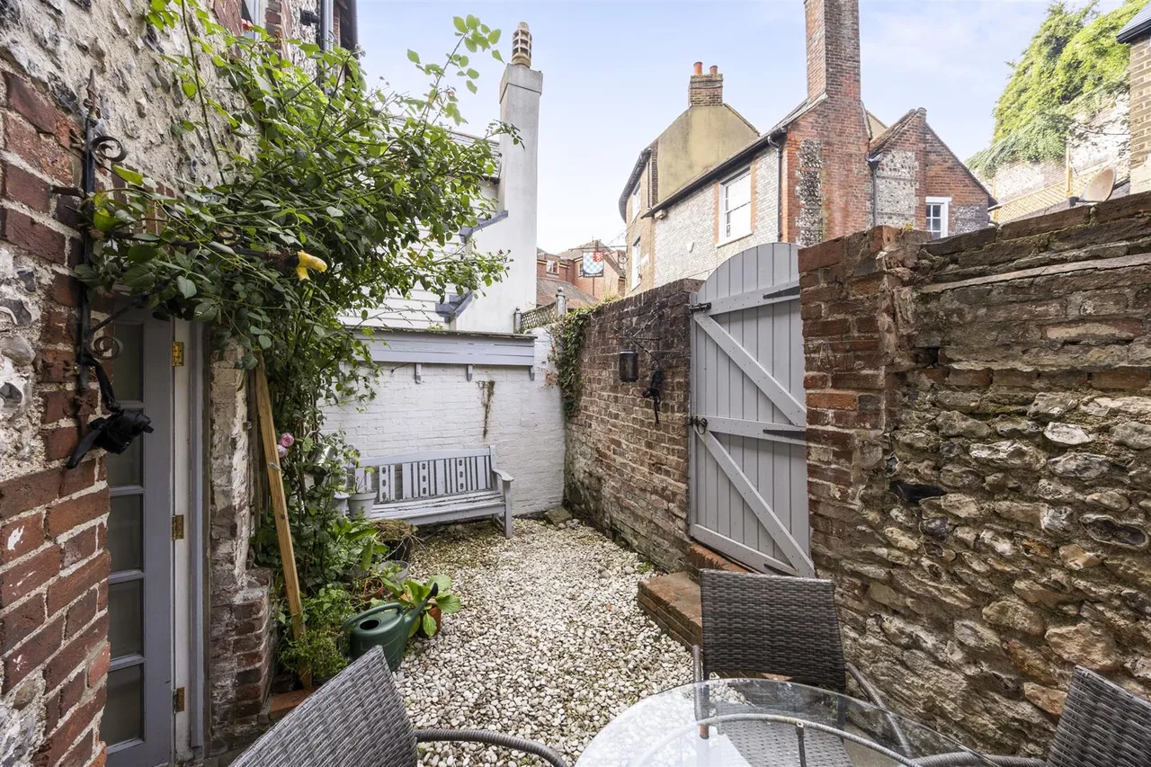 Fisher Street, Lewes, BN7, photo 13