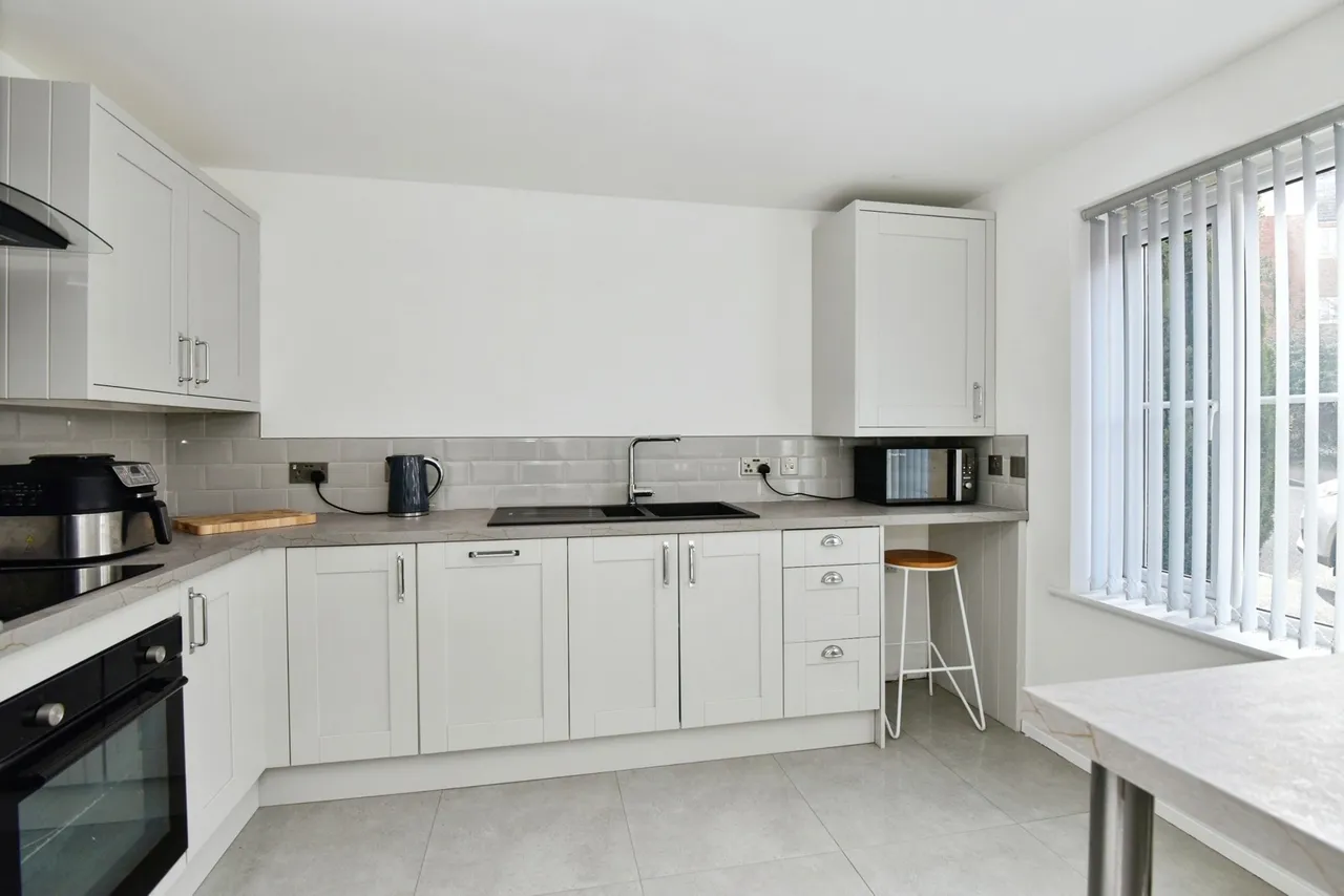Burtree Drive, STOKE-ON-TRENT, Staffordshire, ST6, photo 6